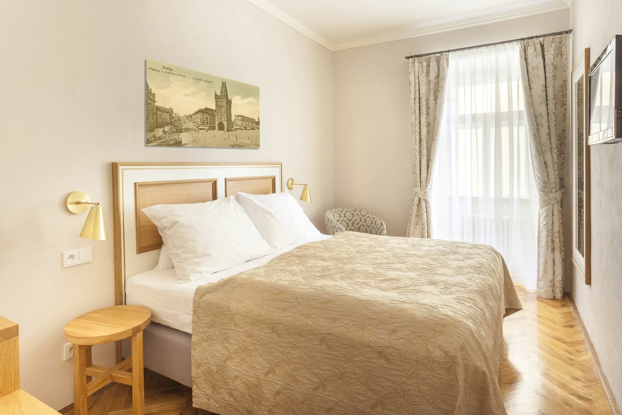 อู ซลาติค นูเซก Hotel ปราก ภายนอก รูปภาพ