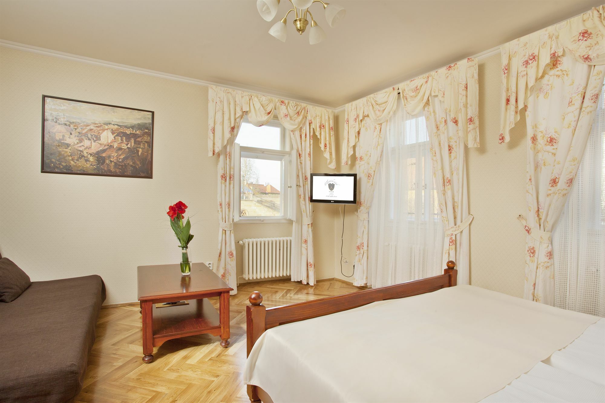 อู ซลาติค นูเซก Hotel ปราก ภายนอก รูปภาพ
